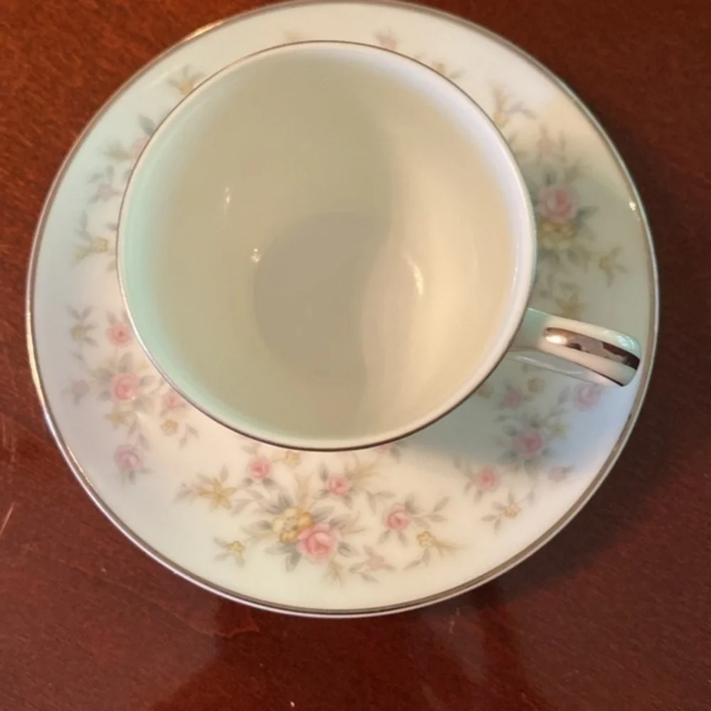 Noritake China‎ demitasse cup/saucer